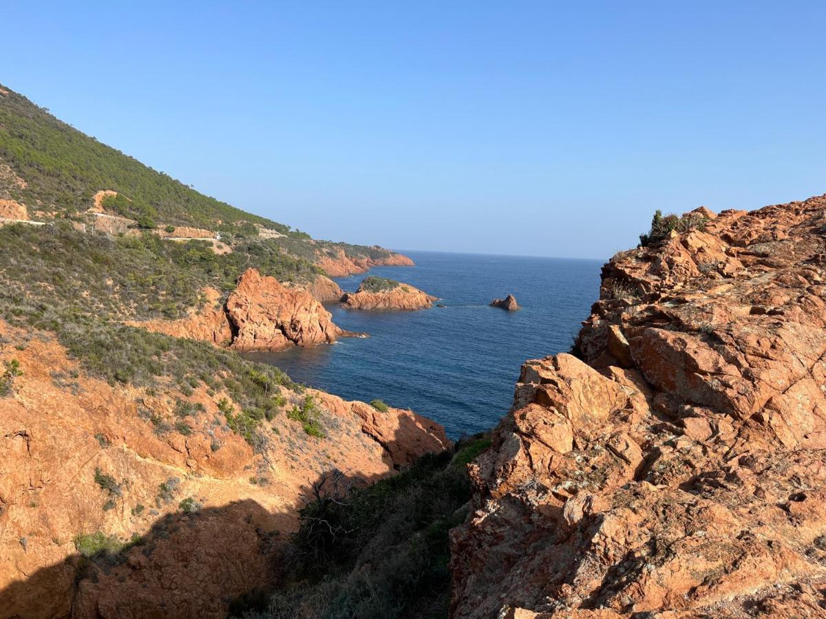 Argentine T2 De 55M2 Tout Confort En Bord De Plage Saint-Raphaël Exteriör bild